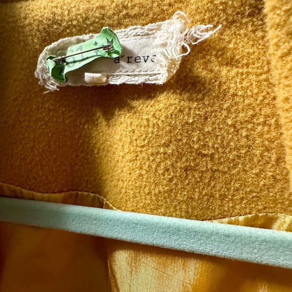 Women's Yellow Coat - Picture 4 of 4